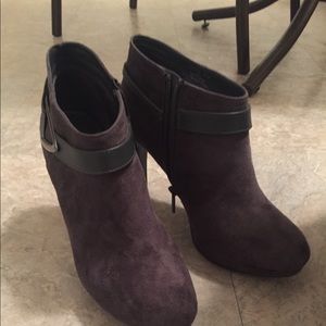 Size 81/2 high heel short boots